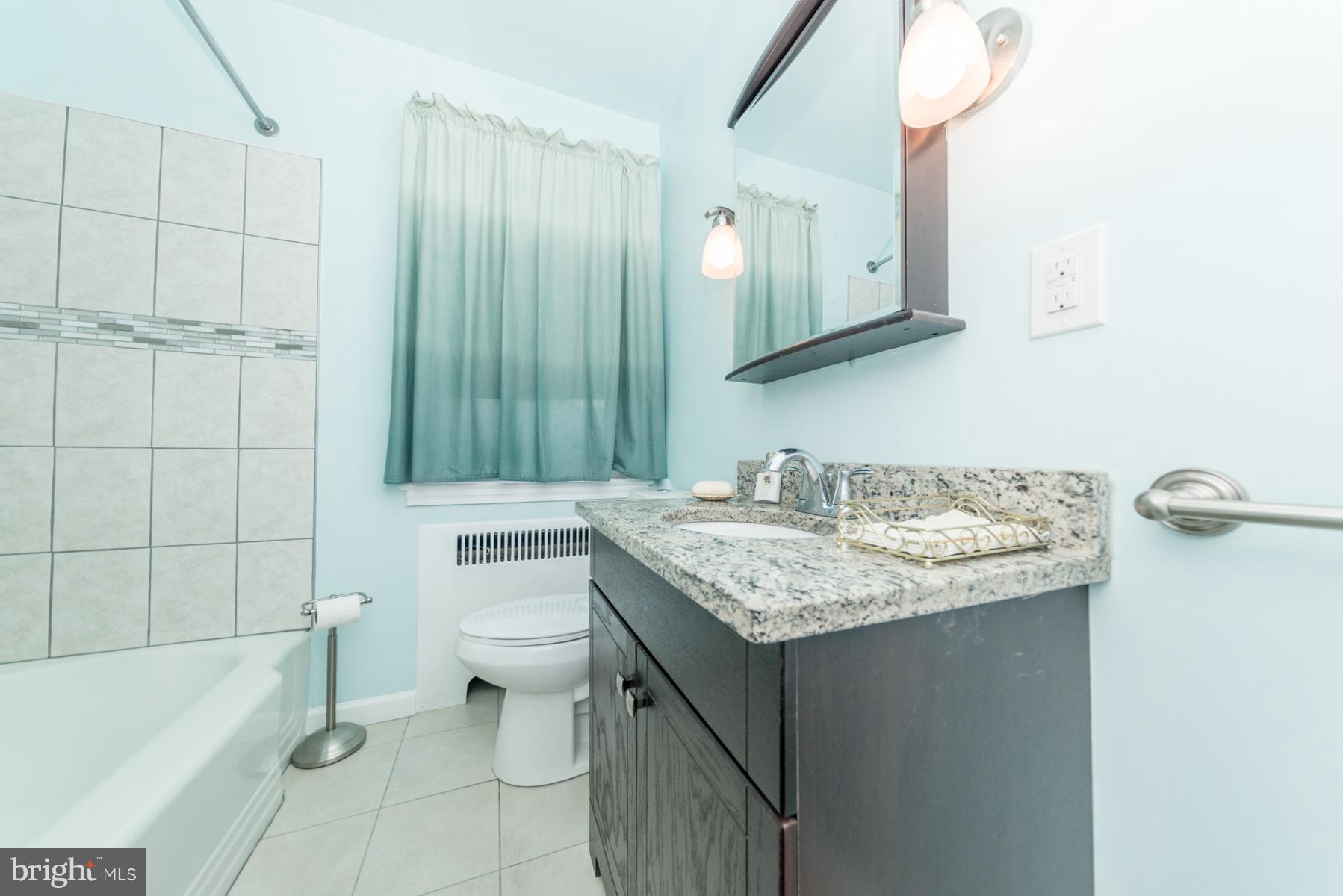 1628 Ralworth Road Baltimore, MD 21218 - Photo 16 of 26 Bath (Master)