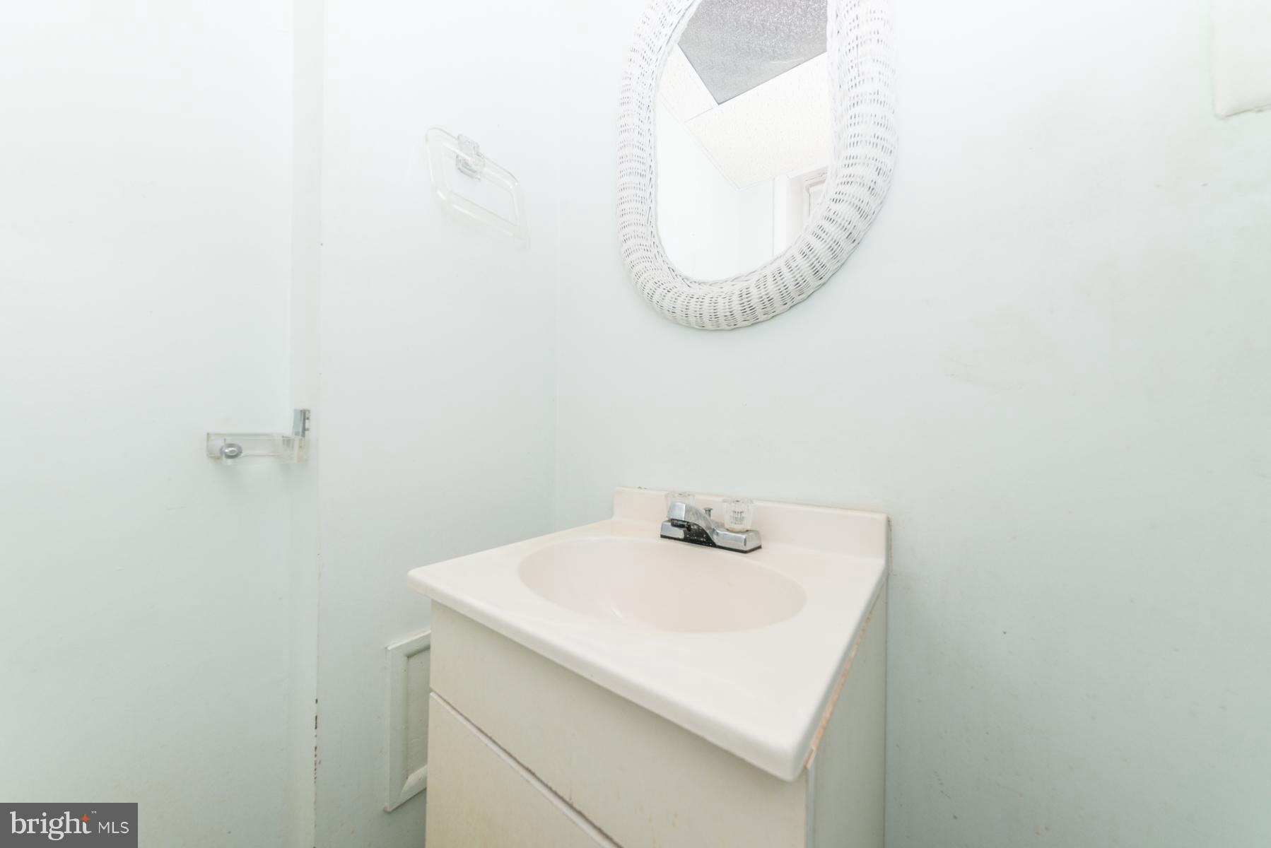 1628 Ralworth Road Baltimore, MD 21218 - Photo 20 of 26 Bath