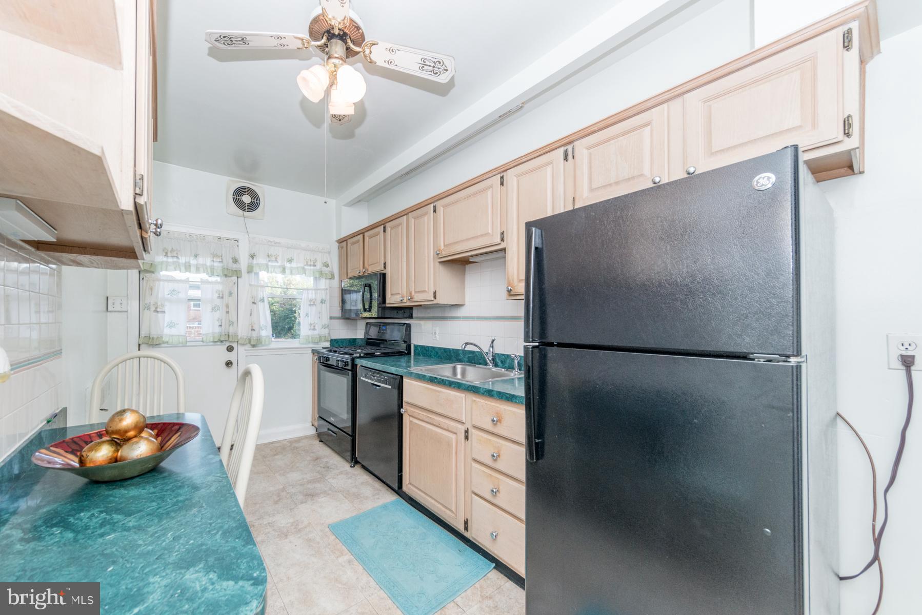 1628 Ralworth Road Baltimore, MD 21218 - Photo 6 of 26 Kitchen