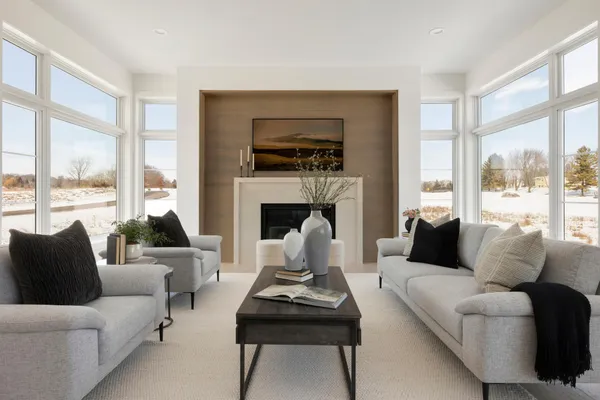 $2,349,900 | 5946 Kochs Crossing, Independence, MN 55359
