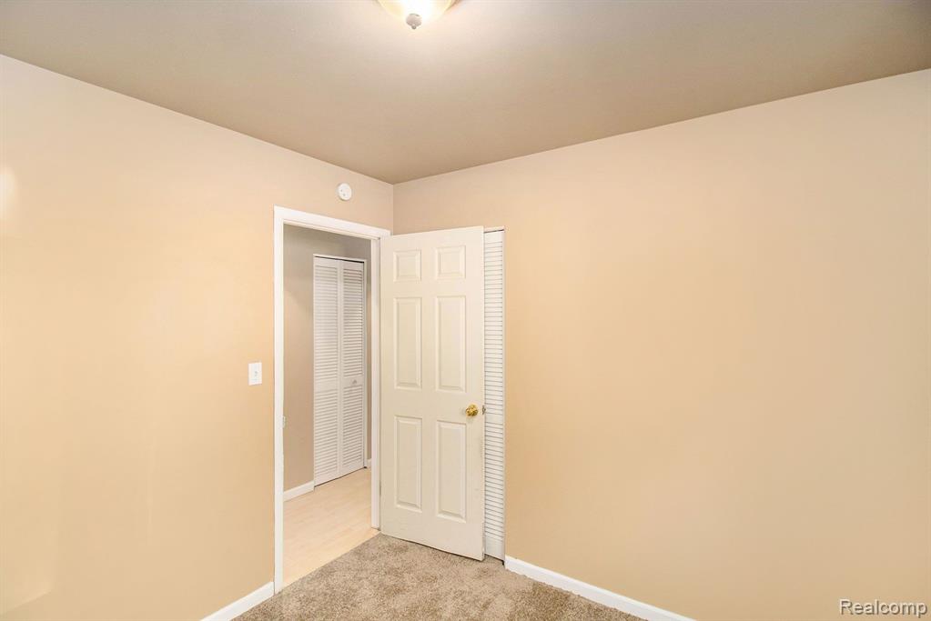 7020 Toepfer Road Warren, MI 48091 - Photo 14 of 21