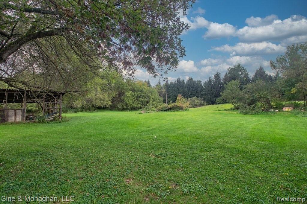 5420 Hagerman Road Leonard, MI 48367 - Photo 13 of 39 Gallery Image 13