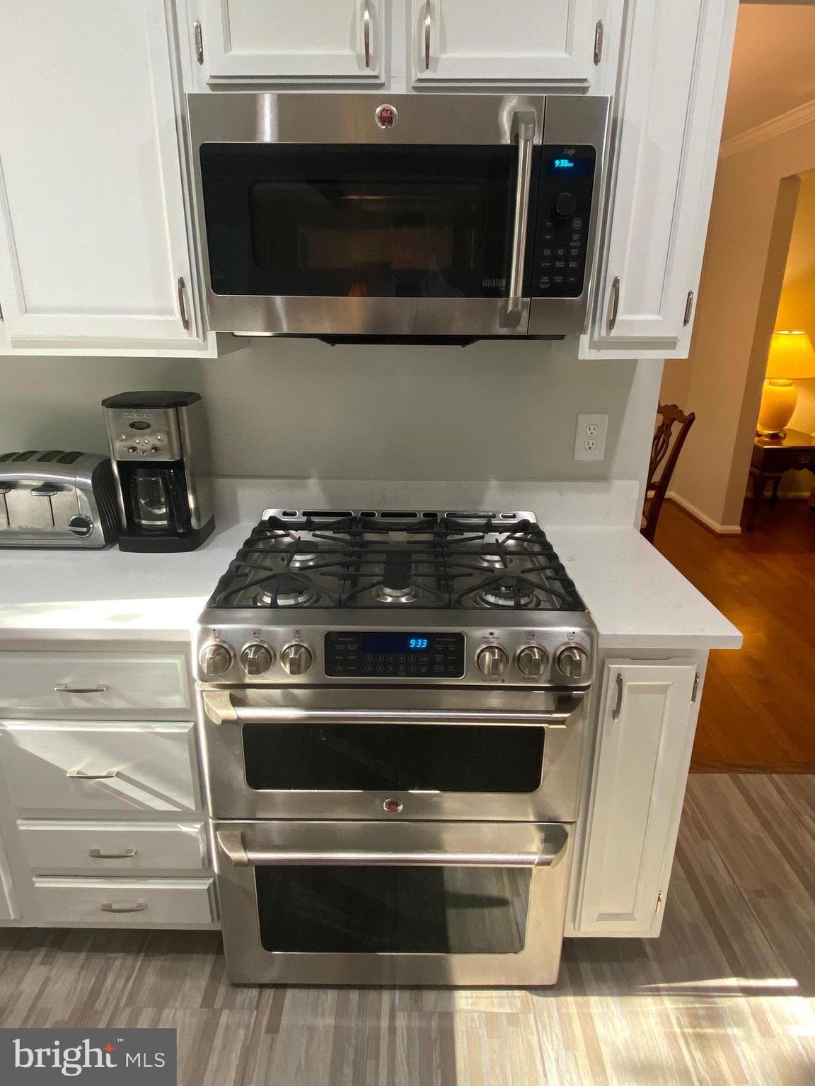 9009 Octavia Court Springfield, VA 22153 - Photo 23 of 80 YES! Double Oven!! High End- GE "Cafe" Appliances