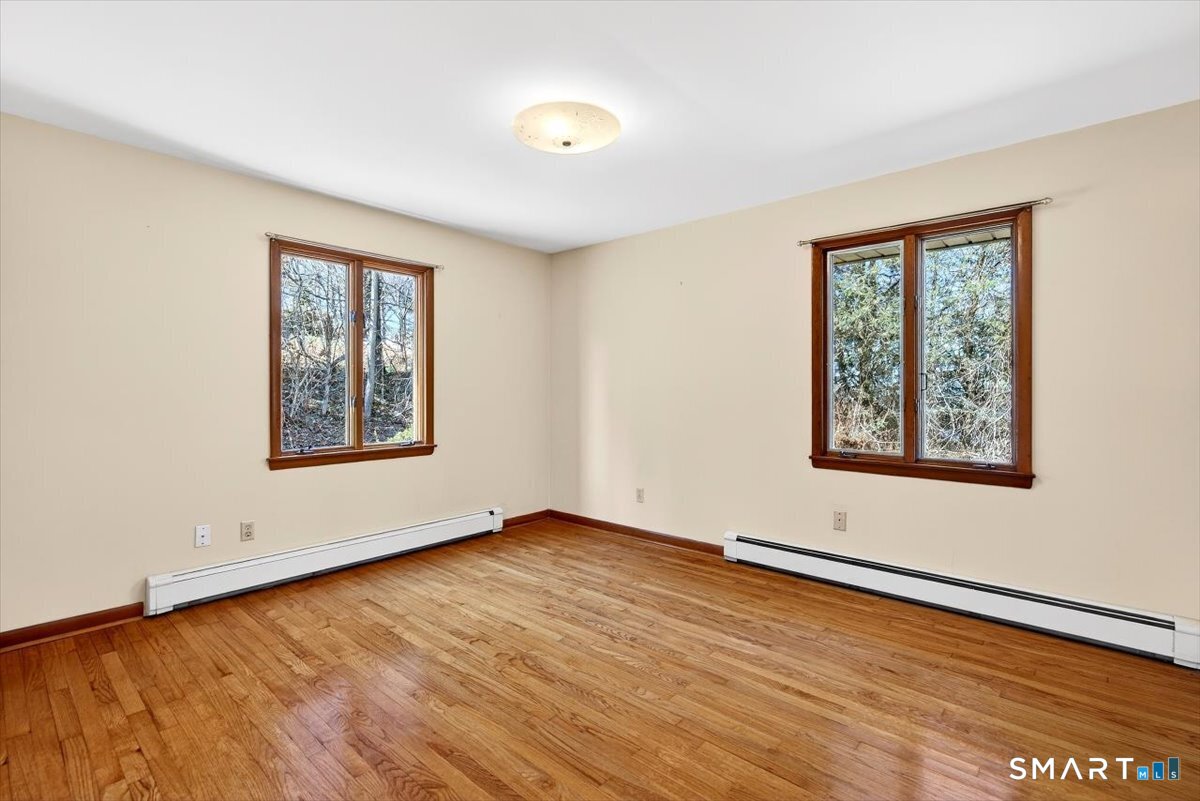 21 Rexview Circle Trumbull, CT 06611 - Photo 14 of 38