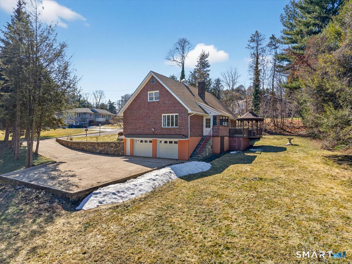 21 Rexview Circle Trumbull, CT 06611 - Photo 30 of 38