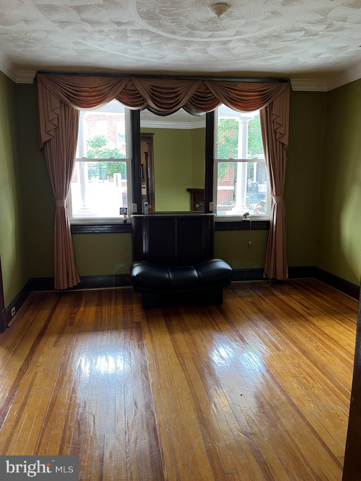 735 Park Road Northwest Washington, DC 20010 - Photo 8 of 21 Gallery Image 8