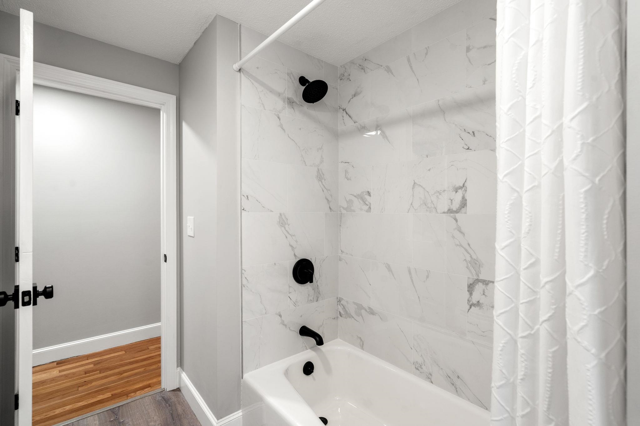 12 Olde Coach Road Derry, NH 03038 - Photo 21 of 40