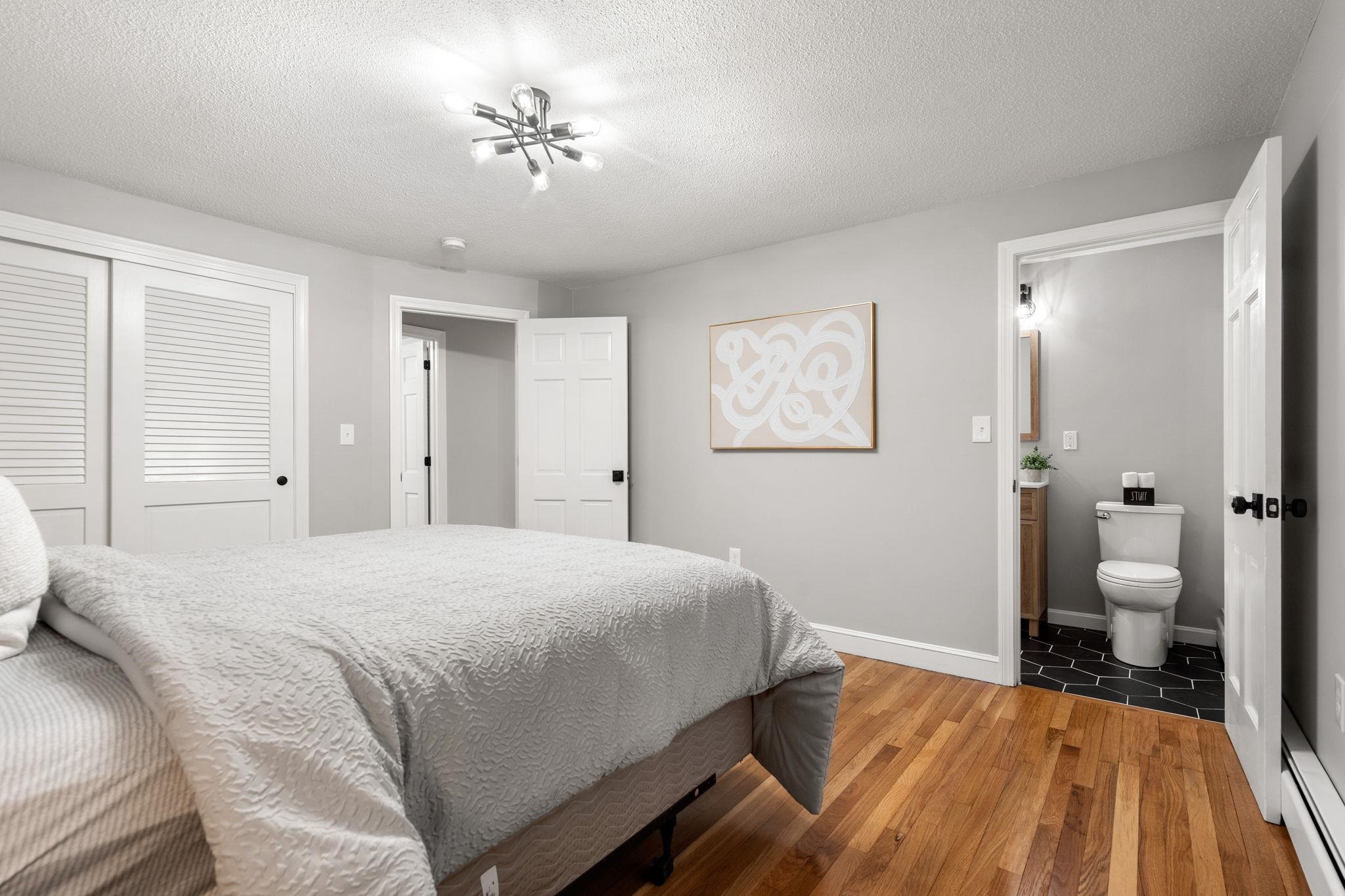 12 Olde Coach Road Derry, NH 03038 - Photo 26 of 40