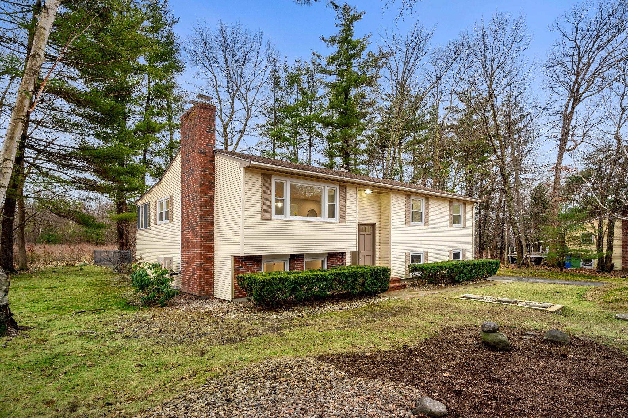 12 Olde Coach Road Derry, NH 03038 - Photo 37 of 40