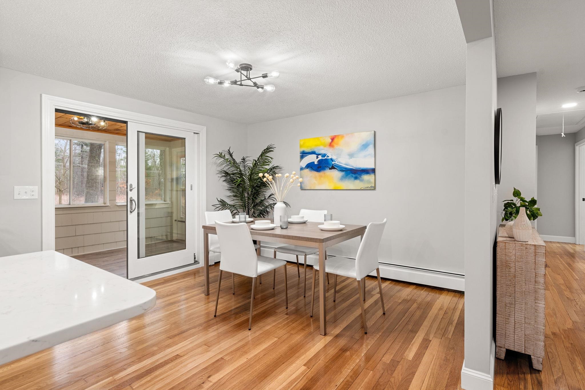 12 Olde Coach Road Derry, NH 03038 - Photo 10 of 40