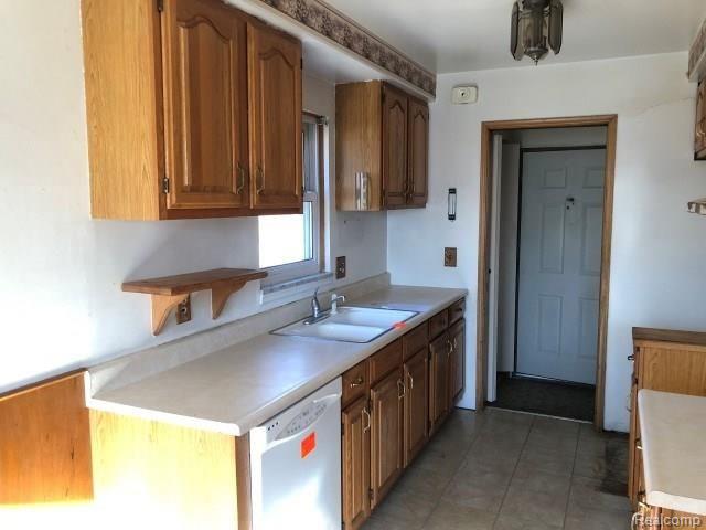 3360 Rome Avenue Warren, MI 48091 - Photo 11 of 13