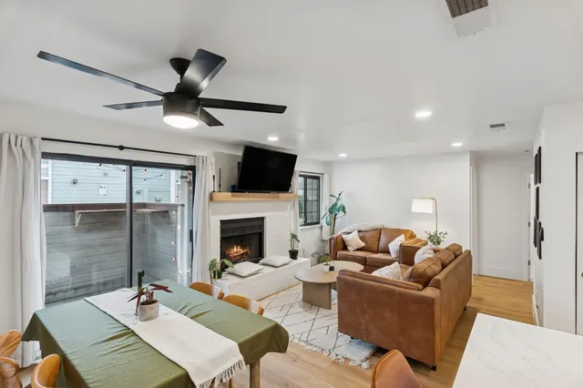 $305,000 | 7401 Auburn Oaks Court, Unit Q, Citrus Heights, CA 95621