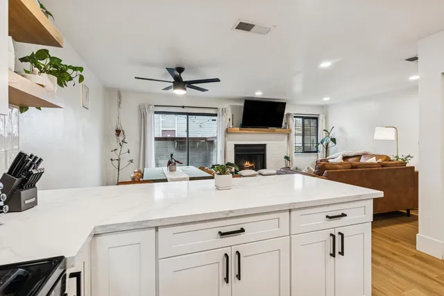 $305,000 | 7401 Auburn Oaks Court, Unit Q, Citrus Heights, CA 95621