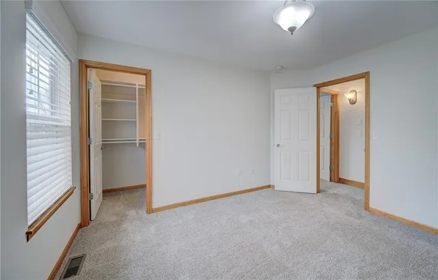 $400,000 | 2705 South Breckenridge Drive, Independence, MO 64055