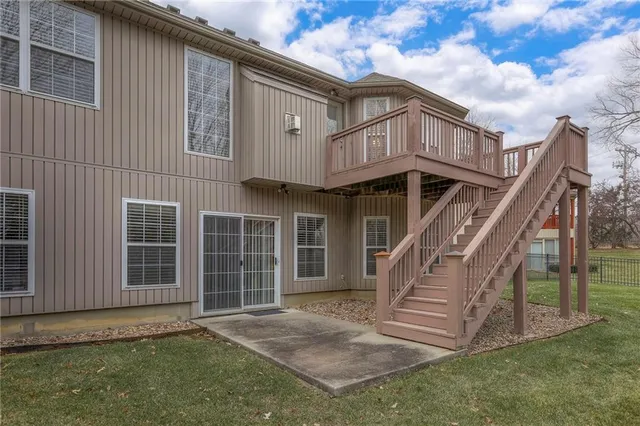 $400,000 | 2705 South Breckenridge Drive, Independence, MO 64055