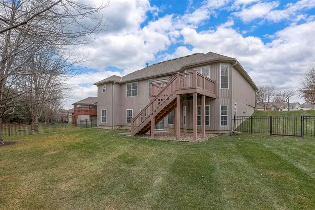 $400,000 | 2705 South Breckenridge Drive, Independence, MO 64055