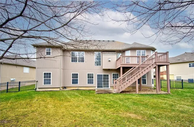 $400,000 | 2705 South Breckenridge Drive, Independence, MO 64055