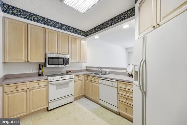 $270,000 | 3005 South Leisure World Boulevard South, Unit 318, Silver Spring, MD 20906