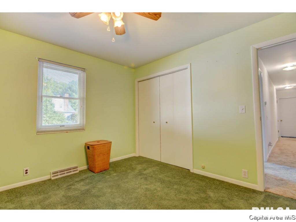 429 North Walnut Street Rochester, IL 62563 - Photo 22 of 33