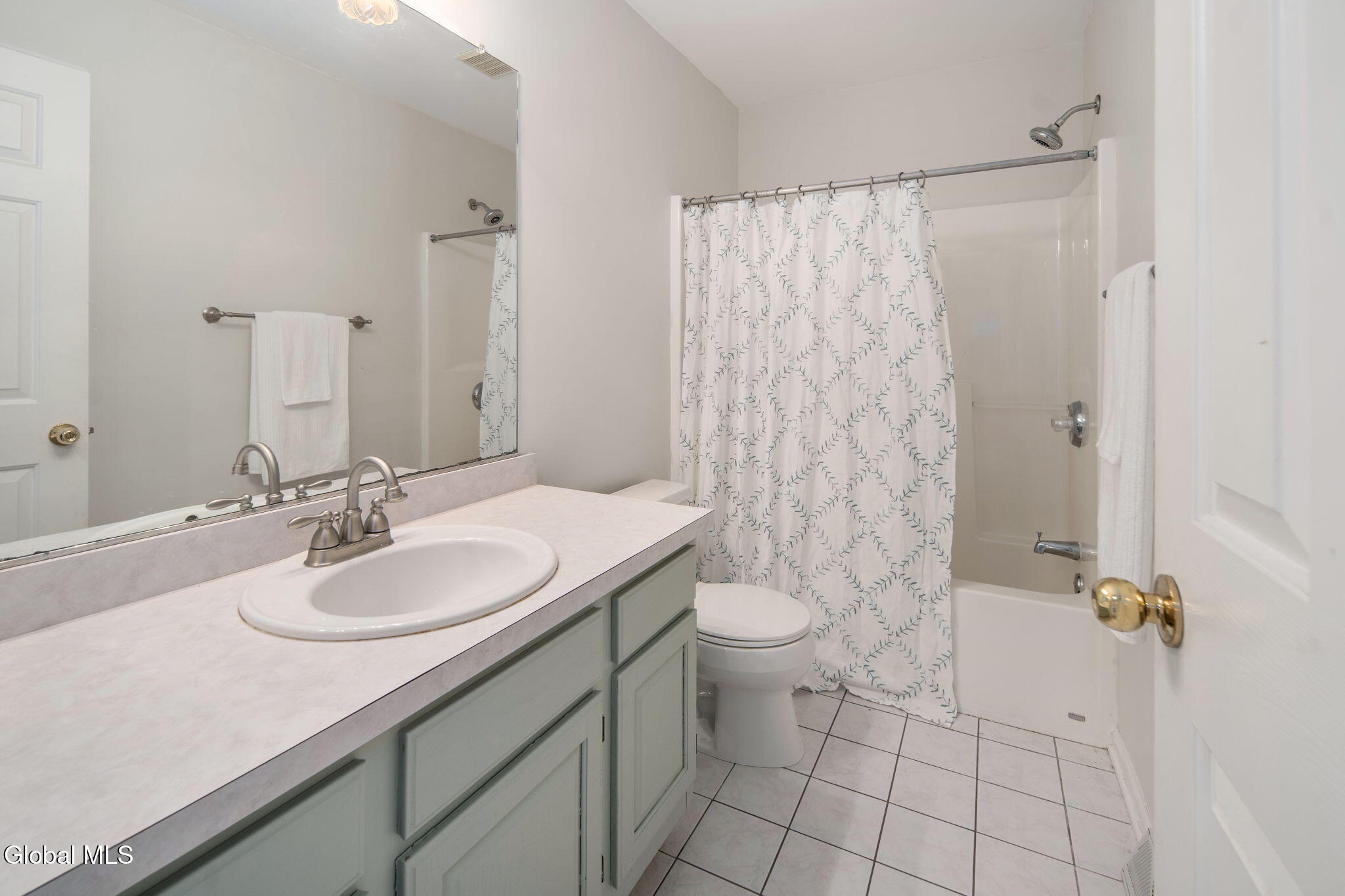 91 Daniel Street Bethlehem, NY 12159 - Photo 25 of 36 40-91DanielSt_40