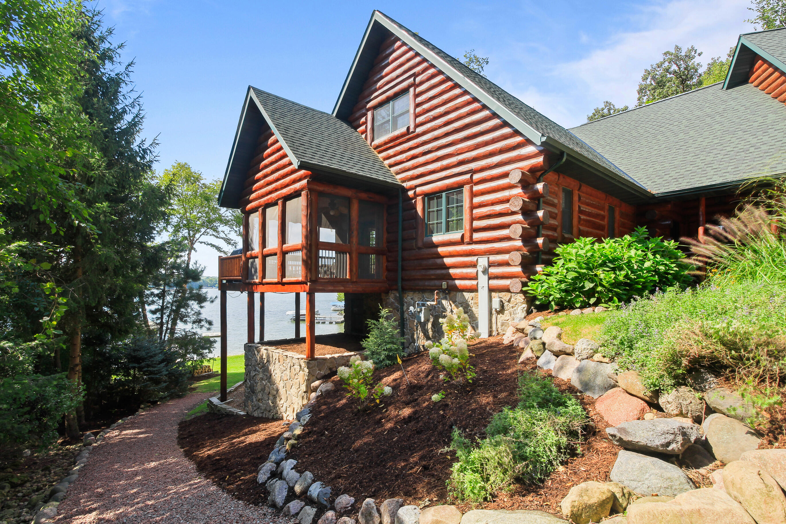 N7935 County Road P Whitewater, WI 53190 - Photo 11 of 77 Lakeview Screen Porch