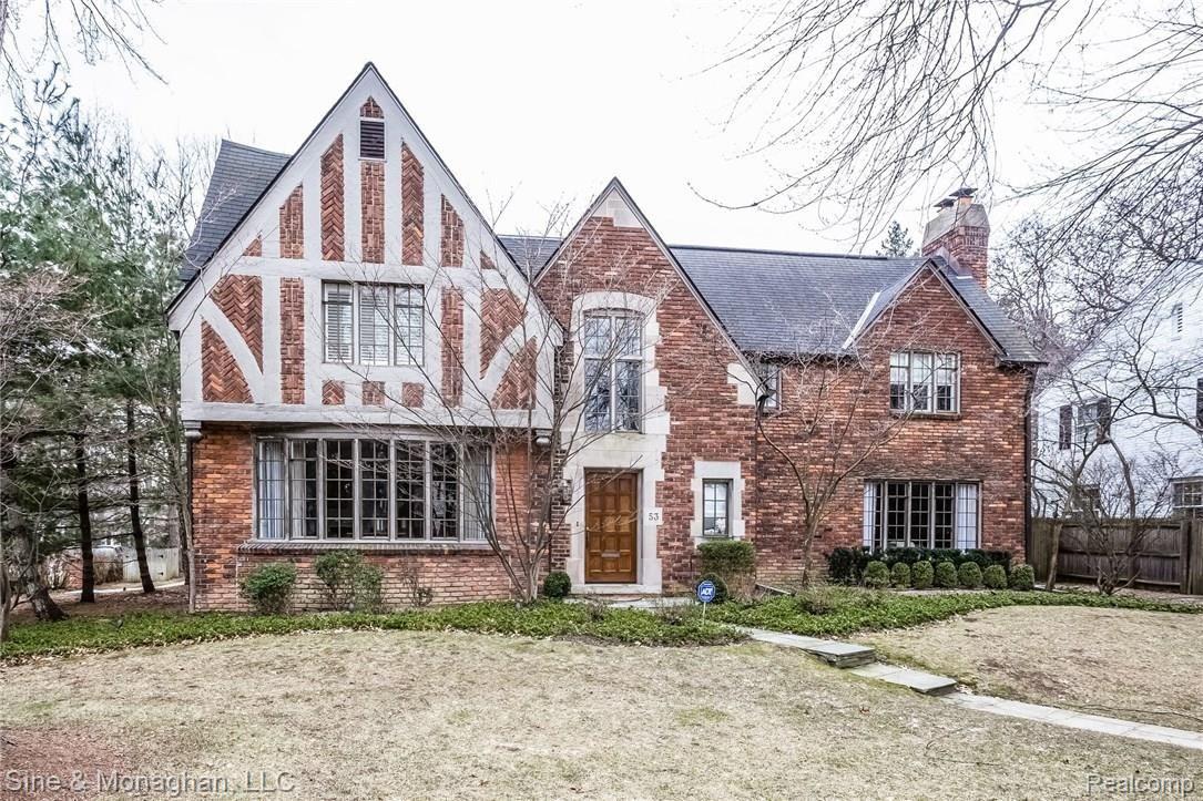 53 Cloverly Road Grosse Pointe, MI 48236 - Photo 2 of 66 002-Front_View-3695256-medium.jpg