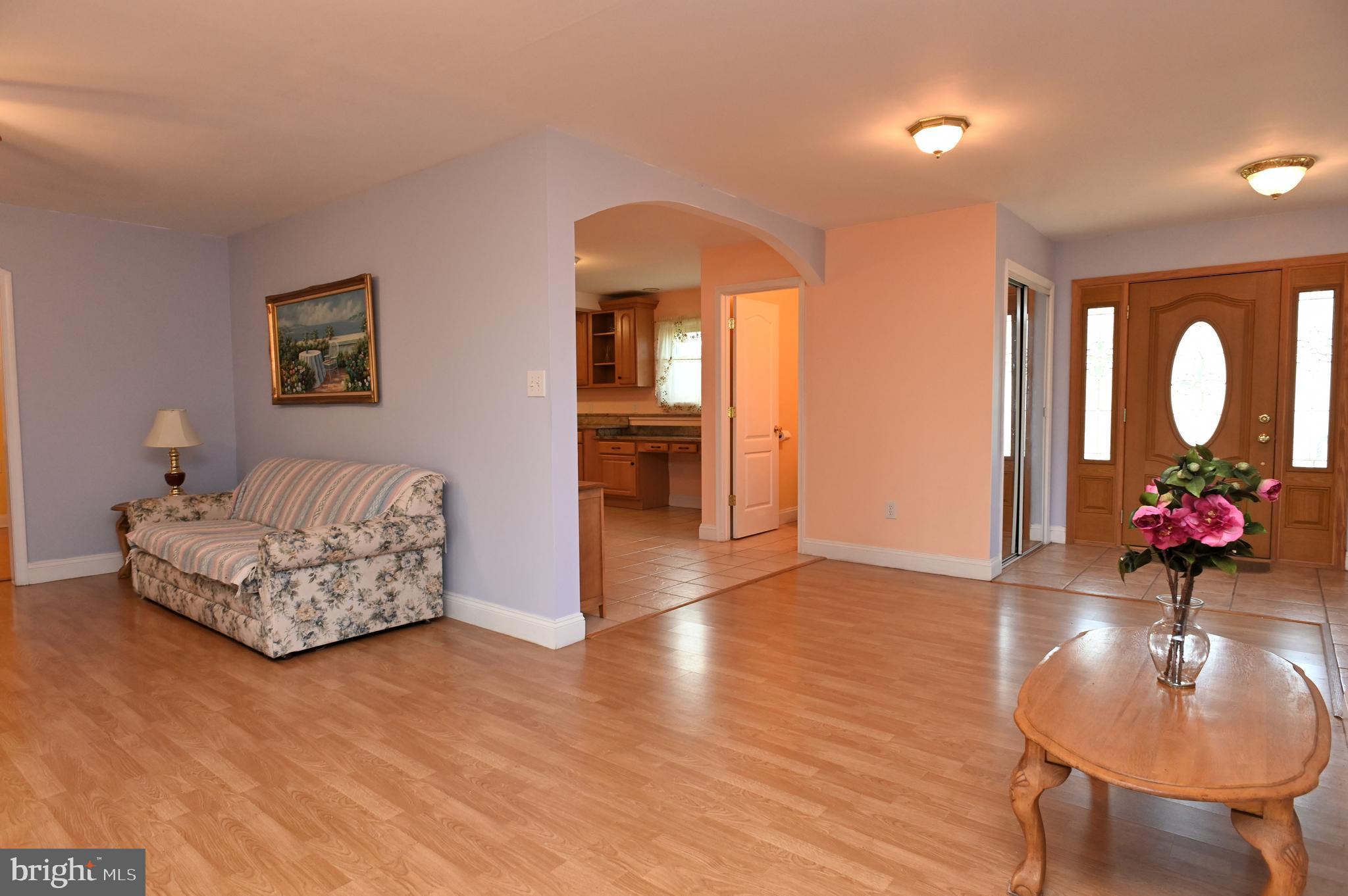 20503 Darnestown Road Dickerson, MD 20842 - Photo 8 of 33