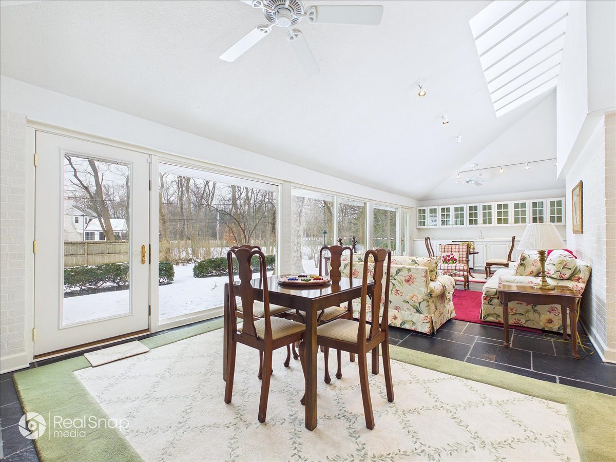 731 Mellody Road Lake Forest, IL 60045 - Photo 7 of 29