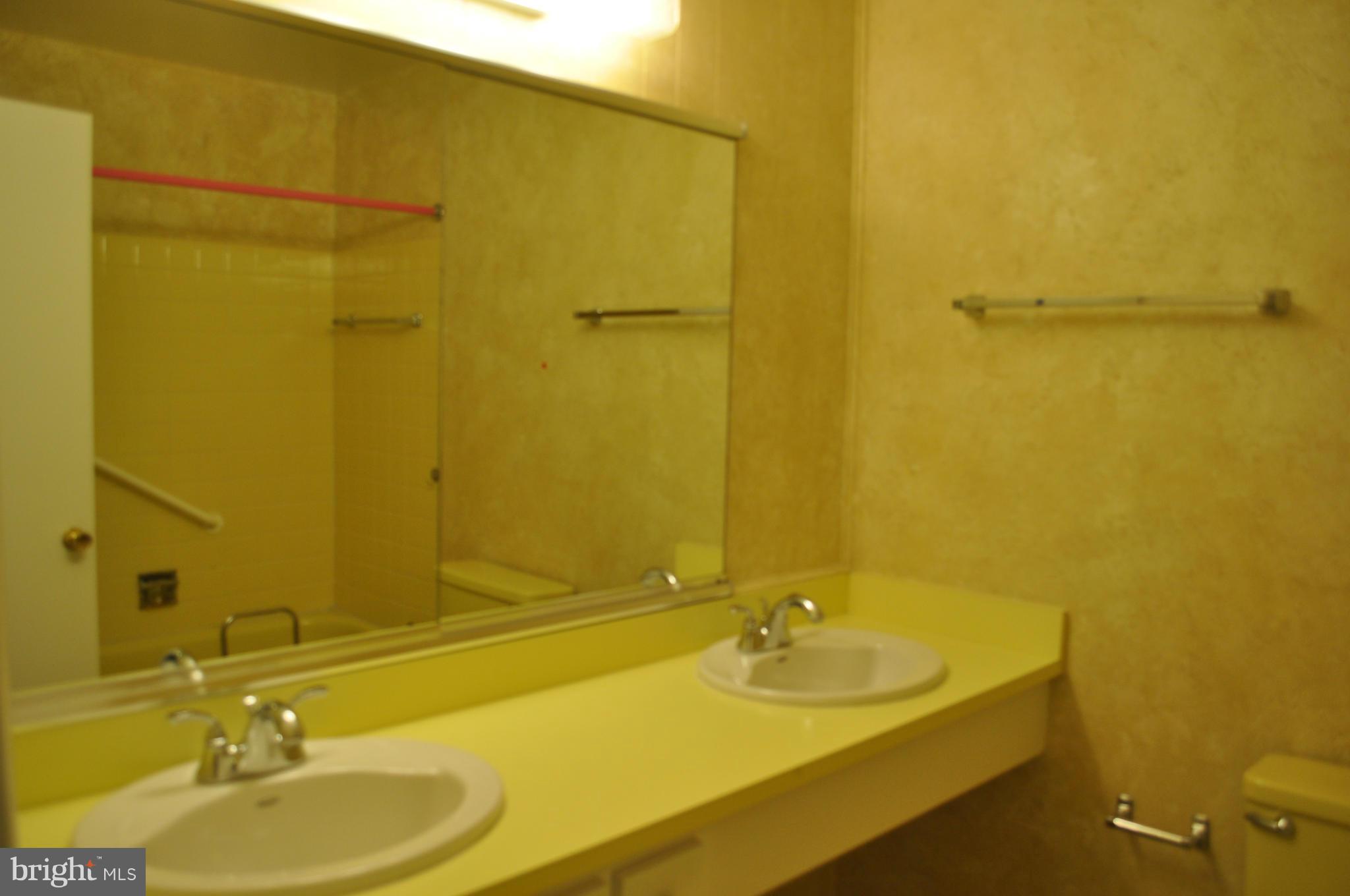 5014 West Running Brook Road Columbia, MD 21044 - Photo 19 of 23 Hall Bath