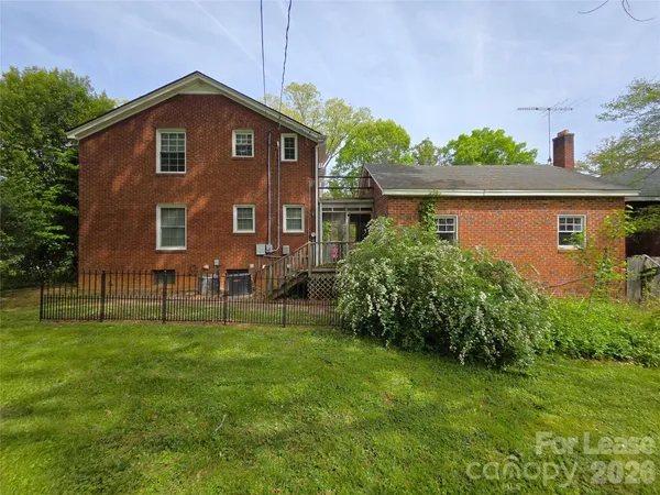 $1,050 | 754 Montgomery Avenue, Unit B, Albemarle, NC 28001