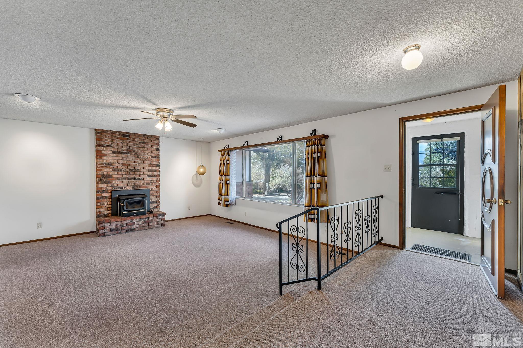 14530 Rancheros Drive Reno, NV 89521 - Photo 3 of 33 Photo 3