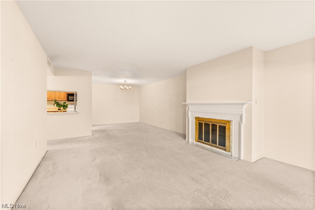 22701 Center Ridge Road, Unit 113 Rocky River, OH 44116 - Photo 5 of 29 Gallery Image 5