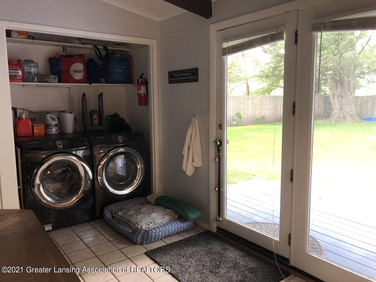 5643 Buckingham Road Haslett, MI 48840 - Photo 10 of 20 Laundry