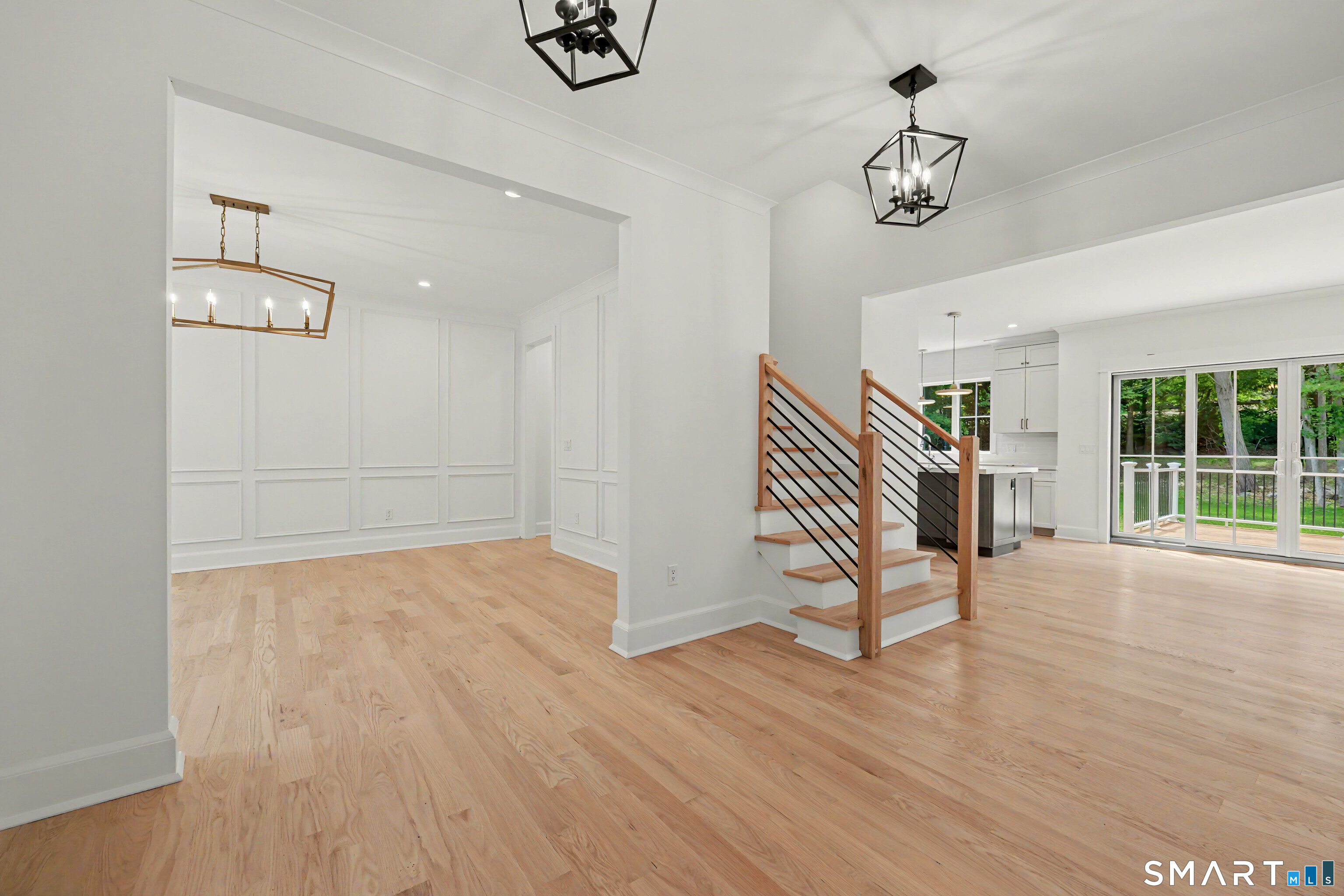 149 Don Bob Road Stamford, CT 06903 - Photo 5 of 40