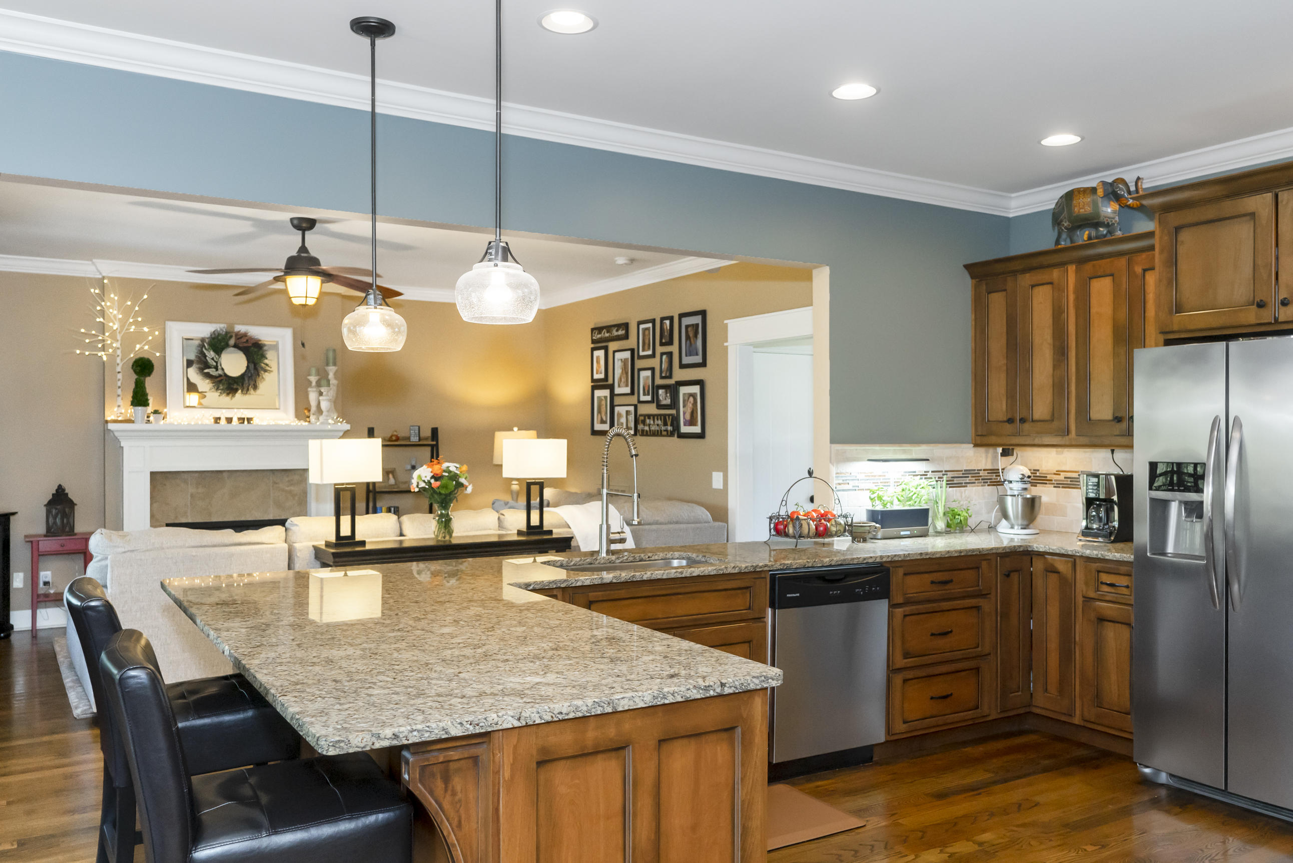 9211 Scarlet Ridge Road, Unit 15 Ooltewah, TN 37363 - Photo 14 of 52 Kitchen