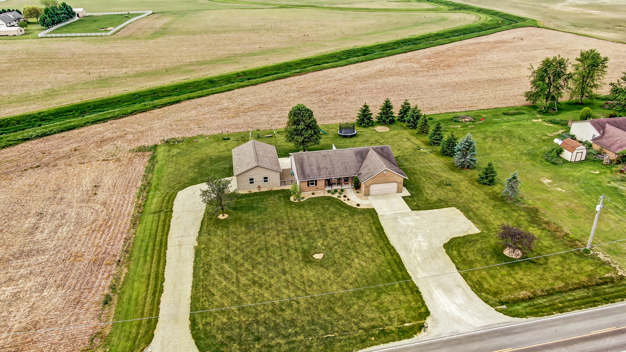 16100 Meranda Road Sidney, OH 45365 - Photo 3 of 61