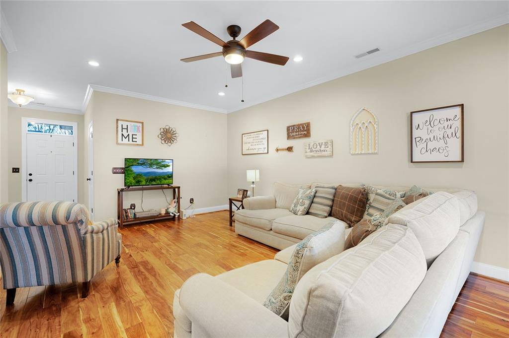 240 Regency Lane Southwest Calhoun, GA 30701 - Photo 8 of 31