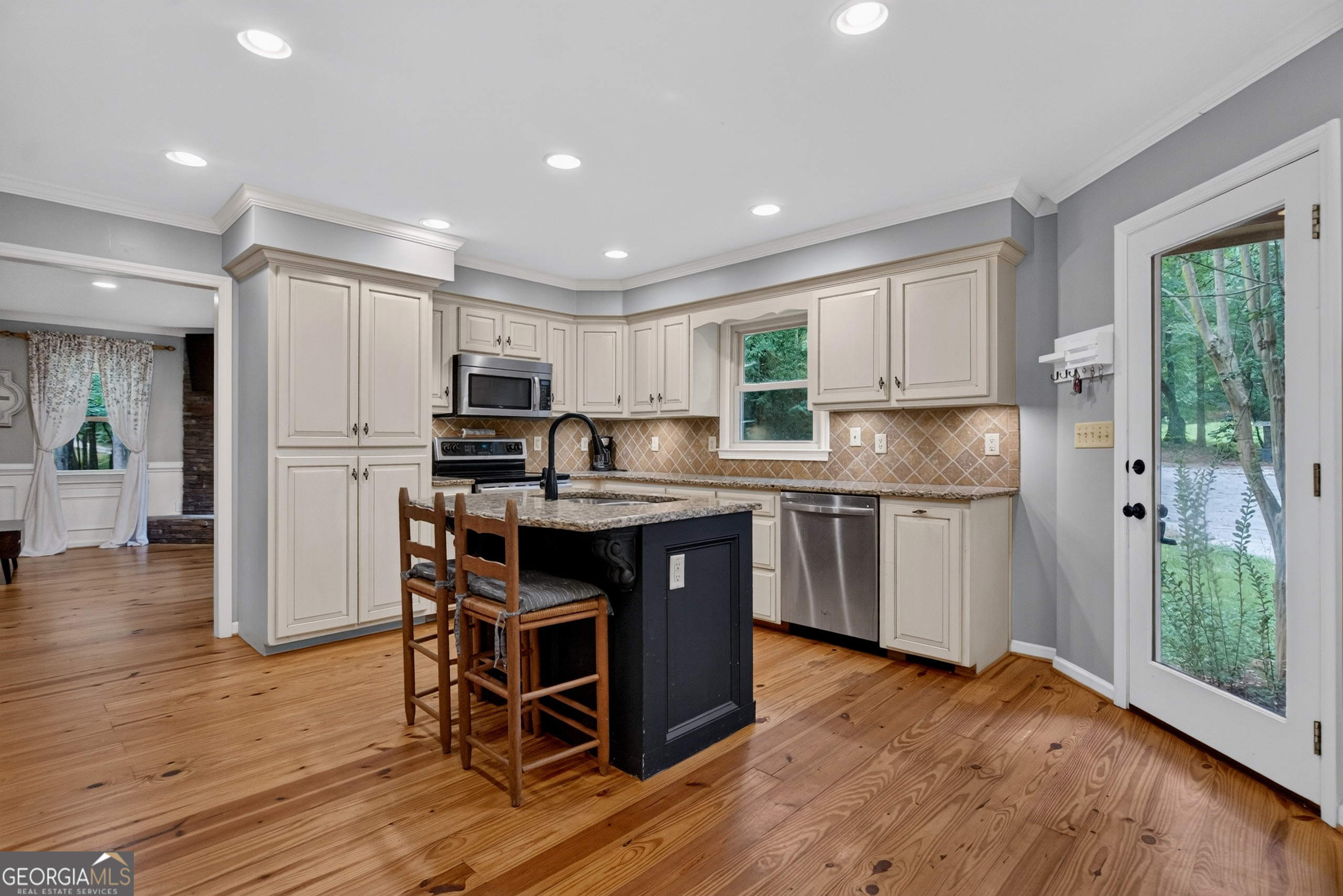 697 John Lovelace Road LaGrange, GA 30241 - Photo 12 of 48