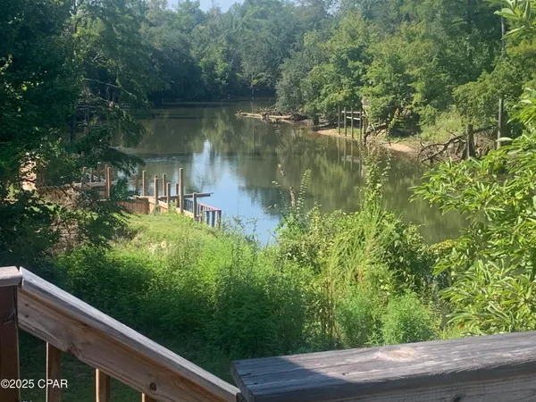 $277,000 | 13537 Missy Lane, Clarksville, FL 32430