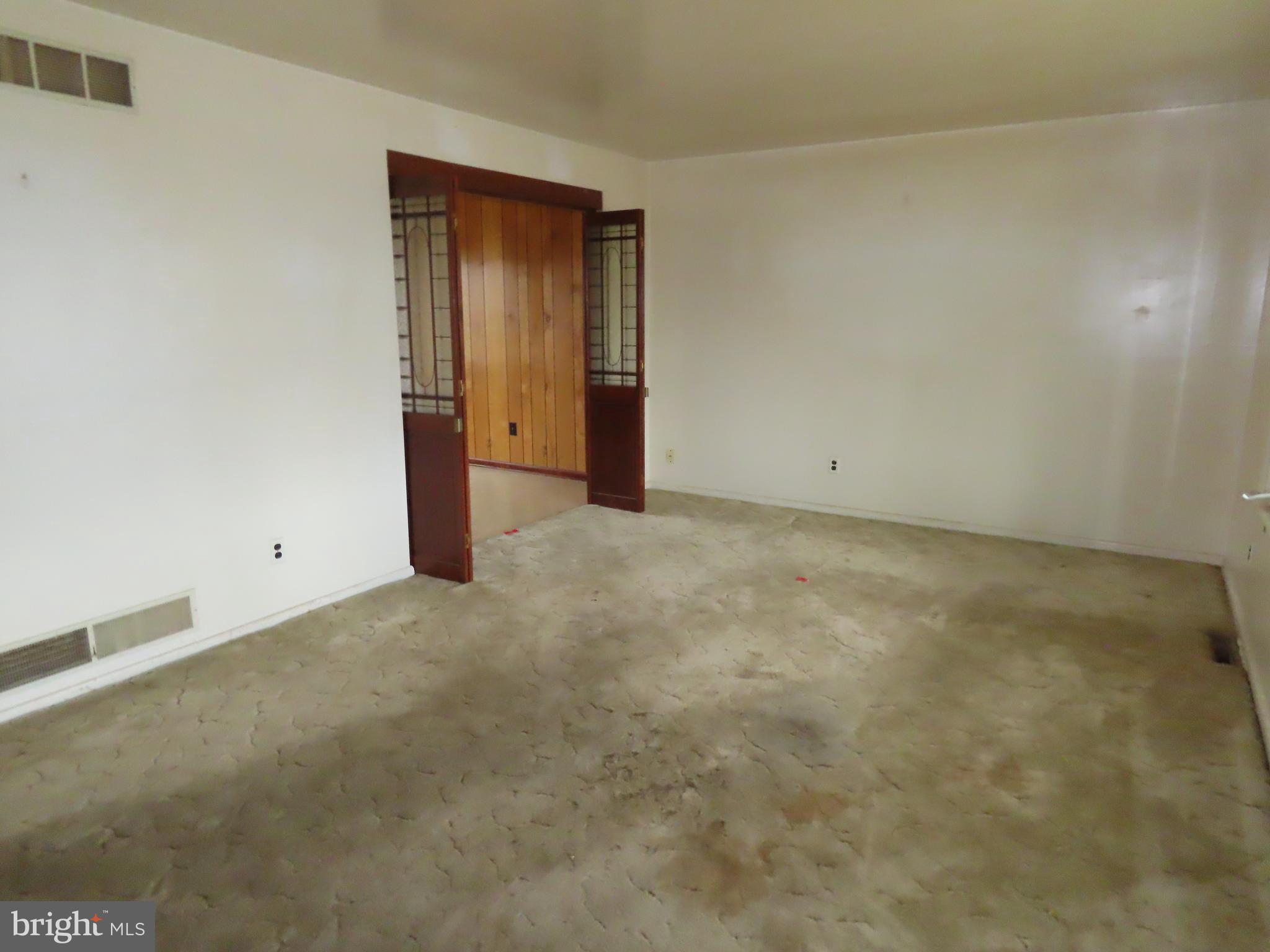 49 Northfield Road Newark, DE 19713 - Photo 3 of 15 Living room