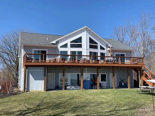 $1,200,000 | 534 Resort Road, Suamico, WI 54173