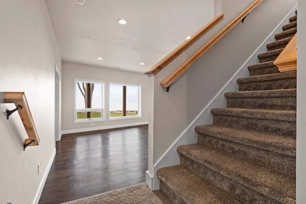 $1,200,000 | 534 Resort Road, Suamico, WI 54173