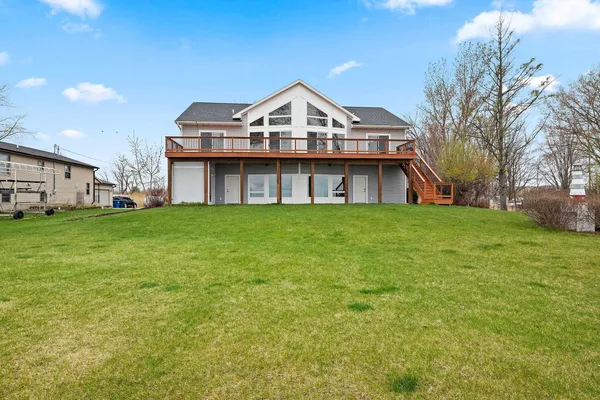 $1,200,000 | 534 Resort Road, Suamico, WI 54173