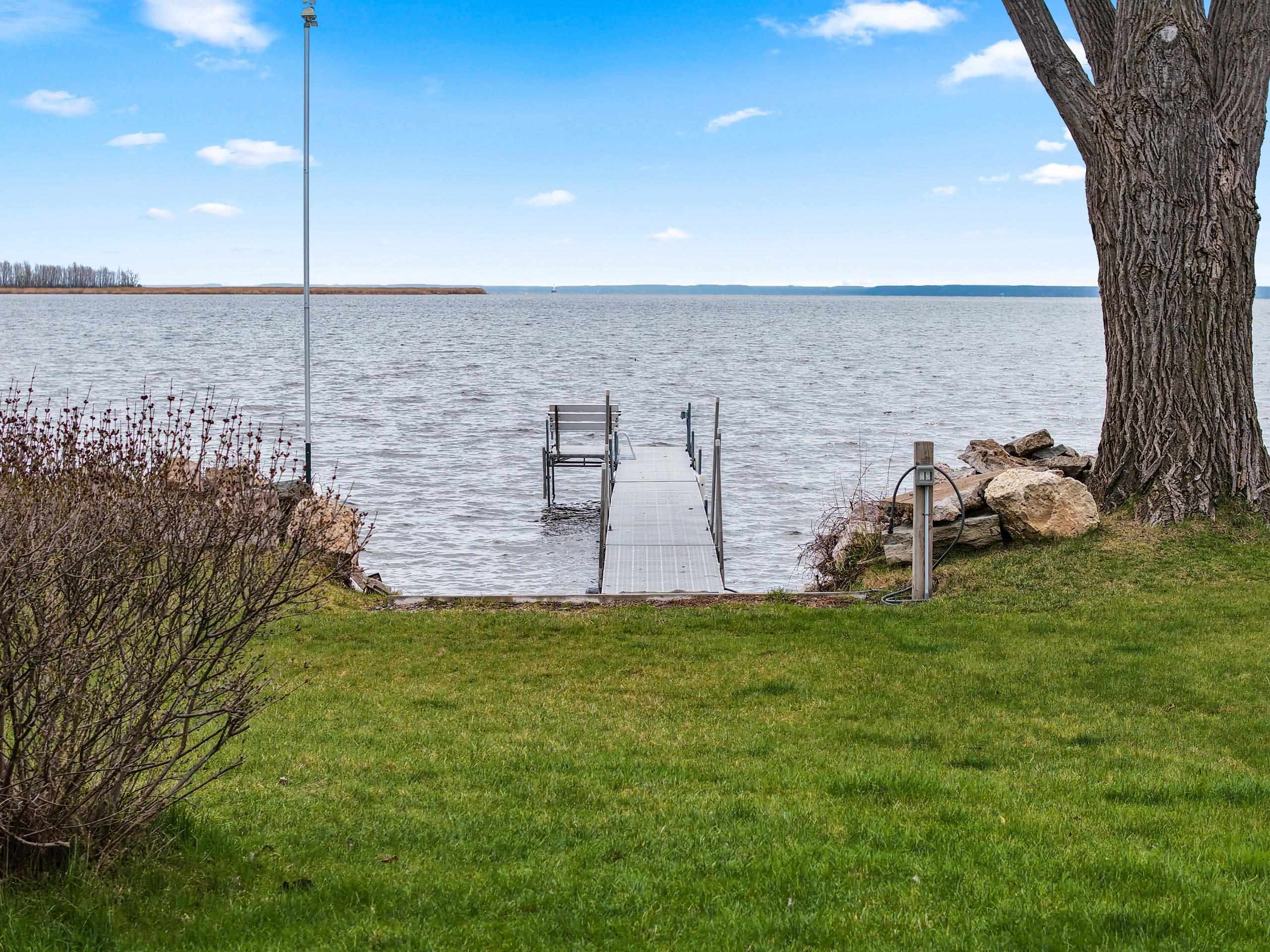 534 Resort Road Suamico, WI 54173 - Photo 64 of 82