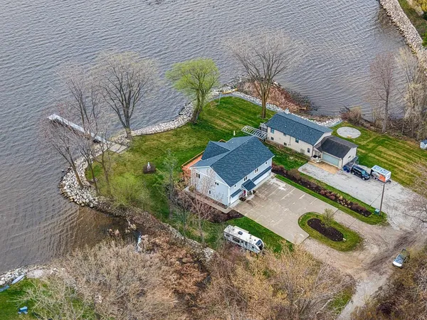 $1,200,000 | 534 Resort Road, Suamico, WI 54173