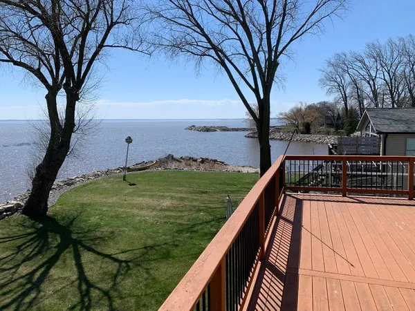 $1,200,000 | 534 Resort Road, Suamico, WI 54173