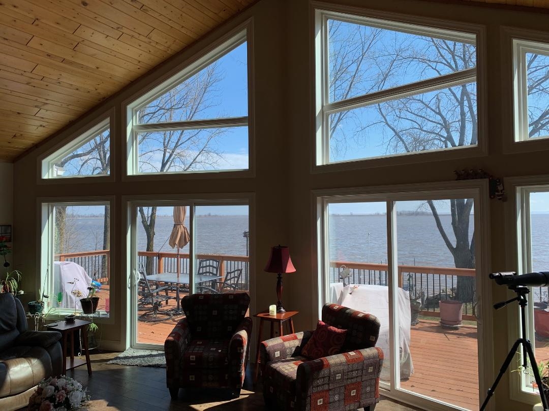 534 Resort Road Suamico, WI 54173 - Photo 9 of 20