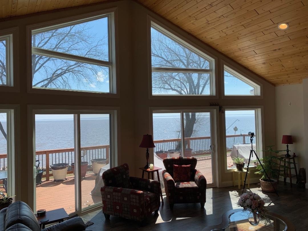 534 Resort Road Suamico, WI 54173 - Photo 10 of 20