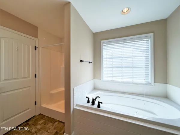 $2,200 | 7629 Asher Lane, Knoxville, TN 37931