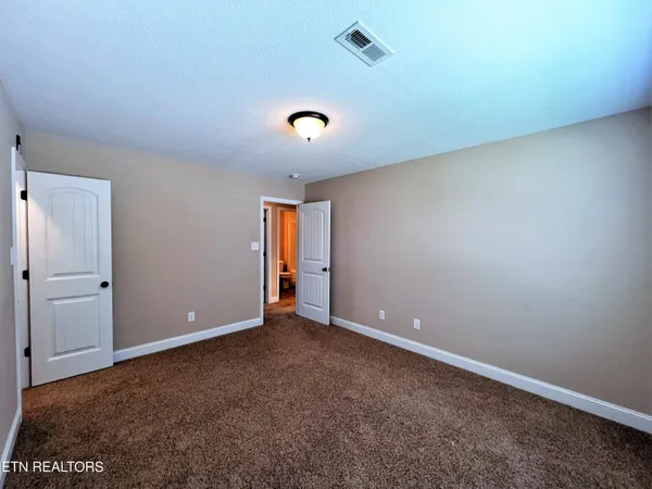 $2,200 | 7629 Asher Lane, Knoxville, TN 37931